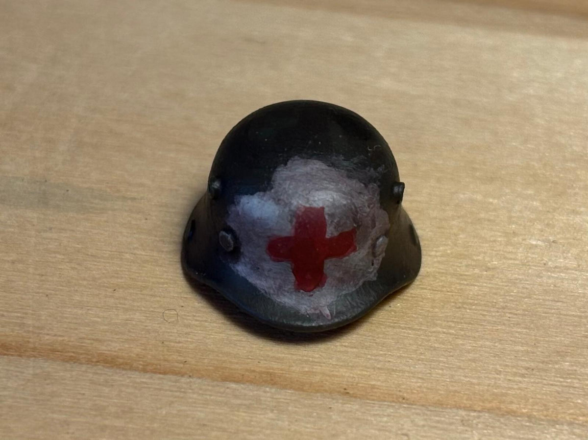 WW1 Medic Stahlhelm V1